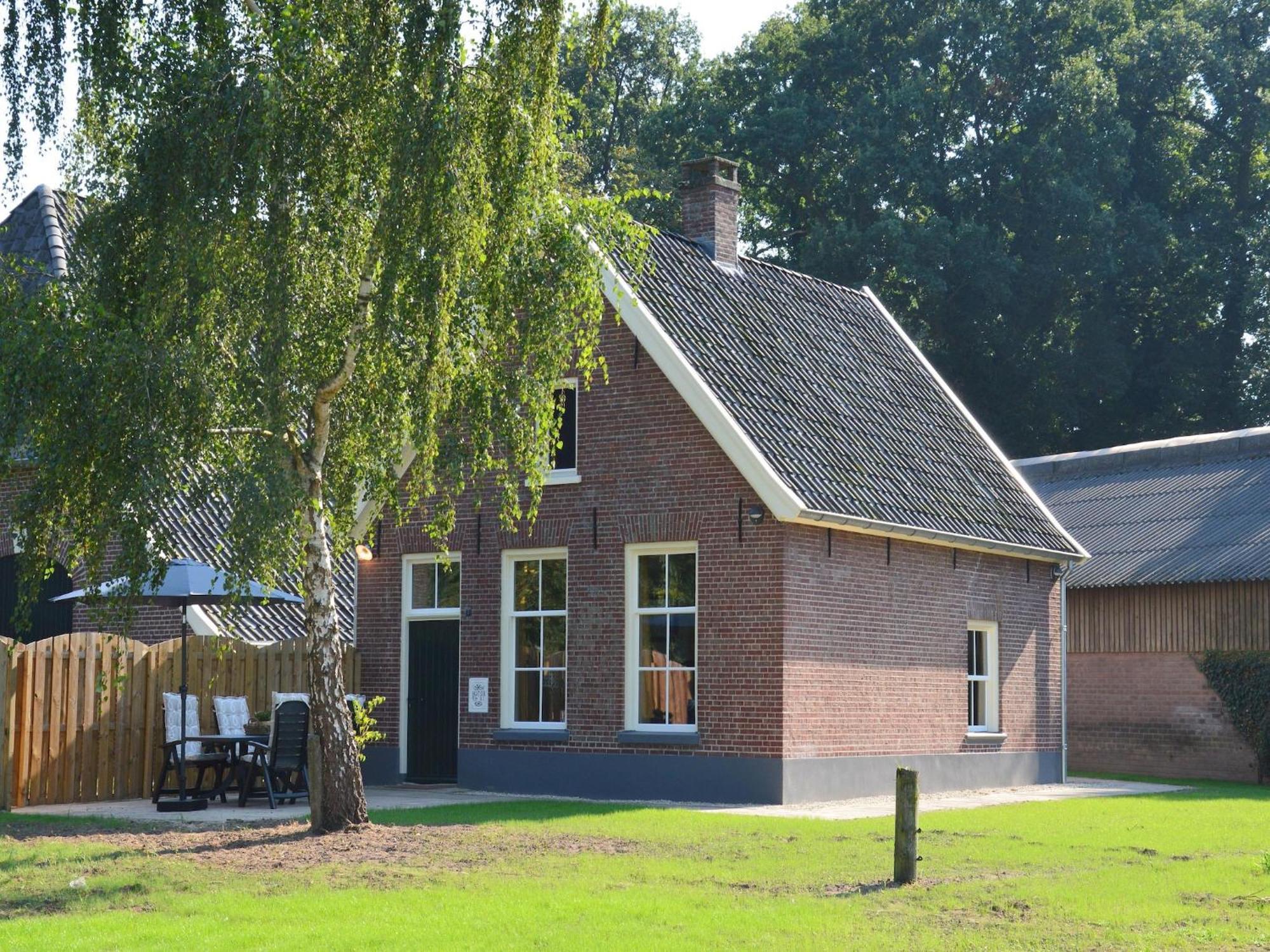 Authentic Holiday Home With View Geesteren  외부 사진